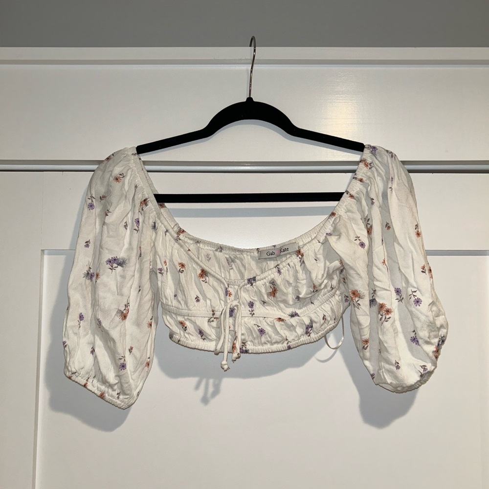 Gab Kate white floral super cropped top size small EUC